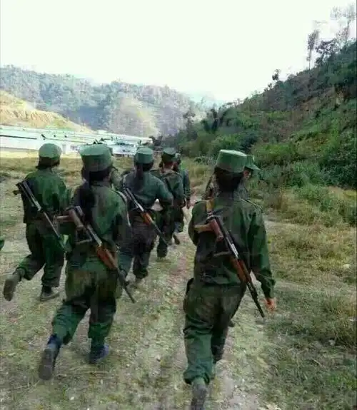 缅甸果敢女兵大量真实照片曝光