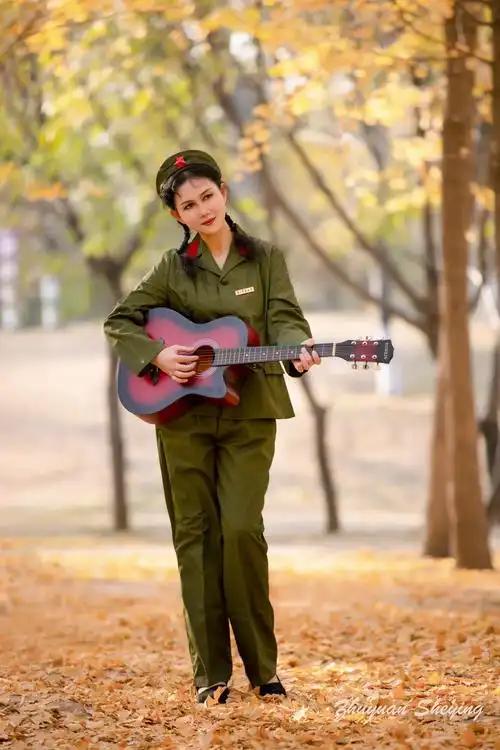 芳华岁月(军中绿花)