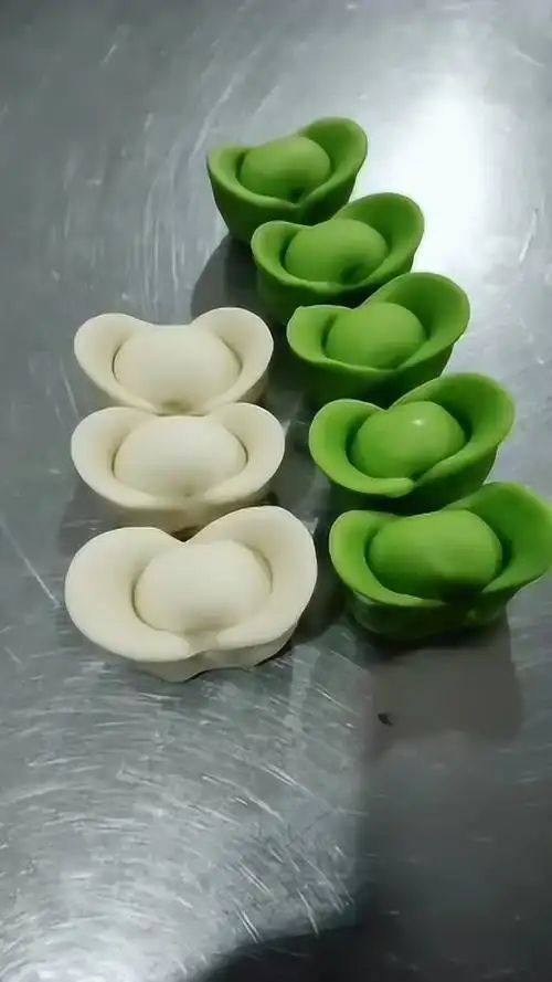 饺子做成金元宝,好看又喜庆,操作还简单