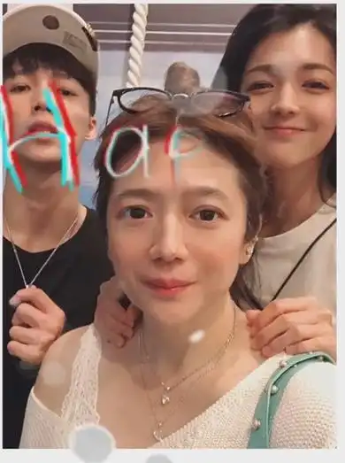 曾哲贞现在过的好吗,她的儿子和女儿照片来了