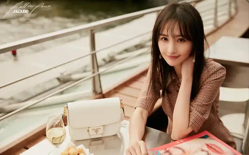 【郑爽】杂志混剪《all the same to me》2.