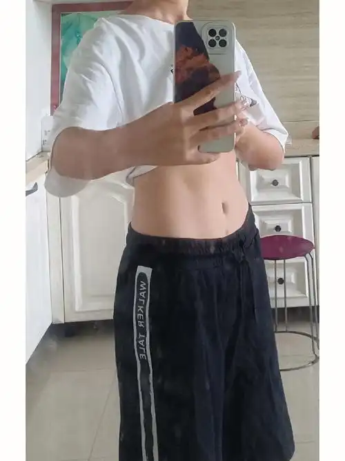 我想知道这是马甲线吗