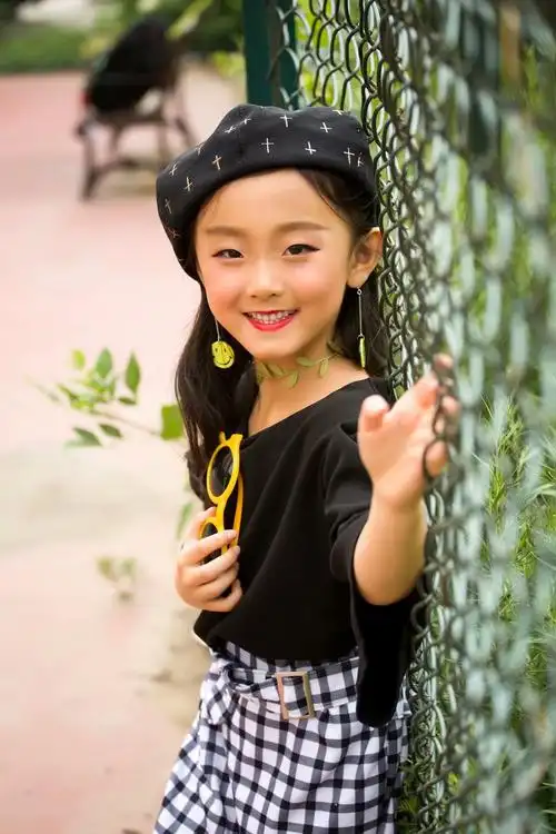 鲅鱼圈儿童摄影 鲅鱼圈儿童外景摄影 可爱的小女孩