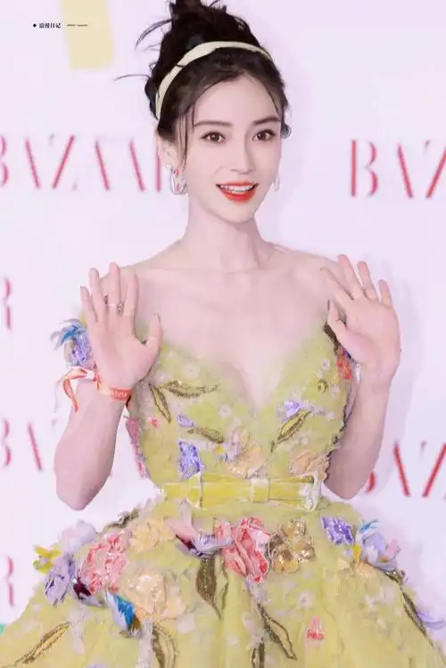 杨颖正脸照,angelababy似森林里走出的公主_可可情感网