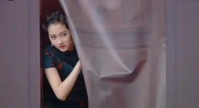 王牌对王牌晓机灵上线关晓彤综艺感超好