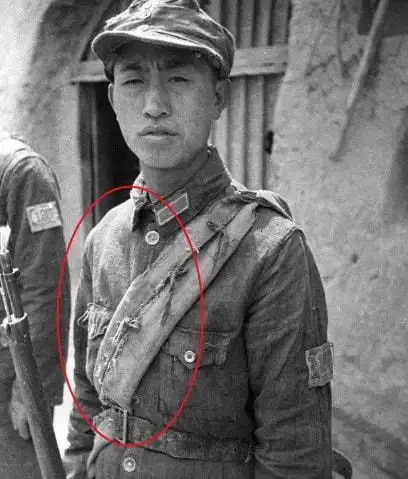 为什么八路军的子弹袋会是如此沧桑的模样呢?