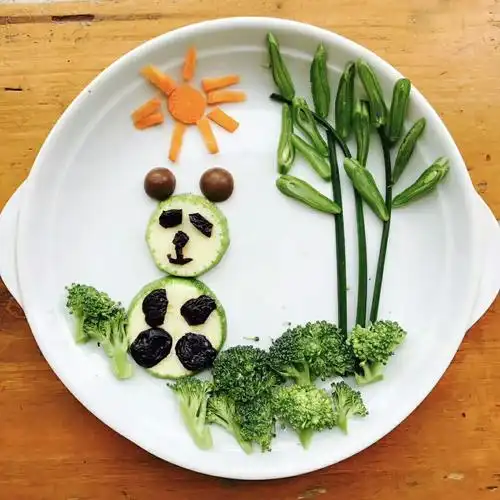 董北实小幼儿园小4班蔬菜水果拼盘大赛开战啦!