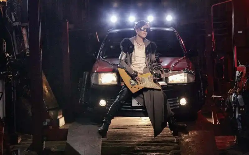 黄贯中全新单曲《大英雄》首发 中国巡回演唱会正式启动