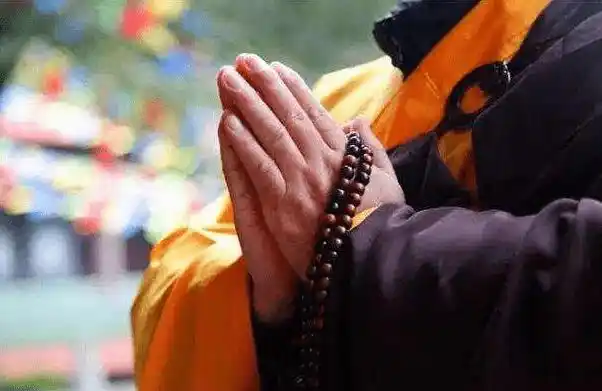 拜佛时"合掌","翻掌"的原因,你知道吗?_佛法