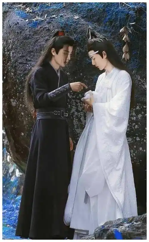 肖战与王一博粉丝矛盾何时破局向和平呼唤