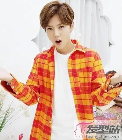 鹿晗三七分发型修颜洋气魅力加分