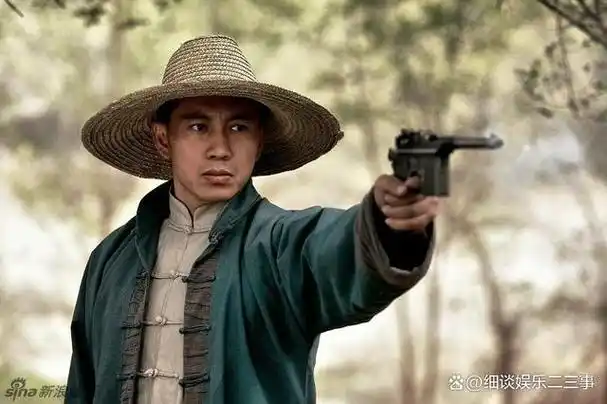 谷智鑫34岁拍戏坠马瘫痪痴情女友照顾他8年未办婚礼成遗憾