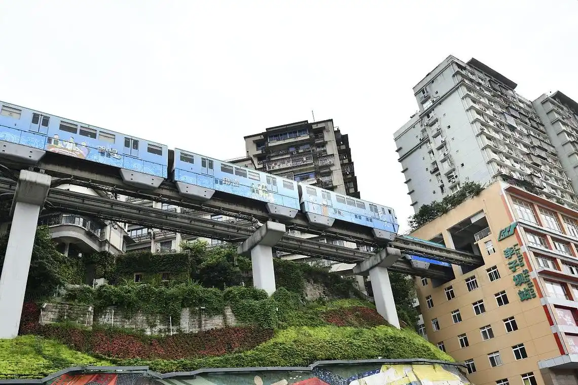 重庆地铁1号线噪音扰民被投诉,为何不多修轻轨?