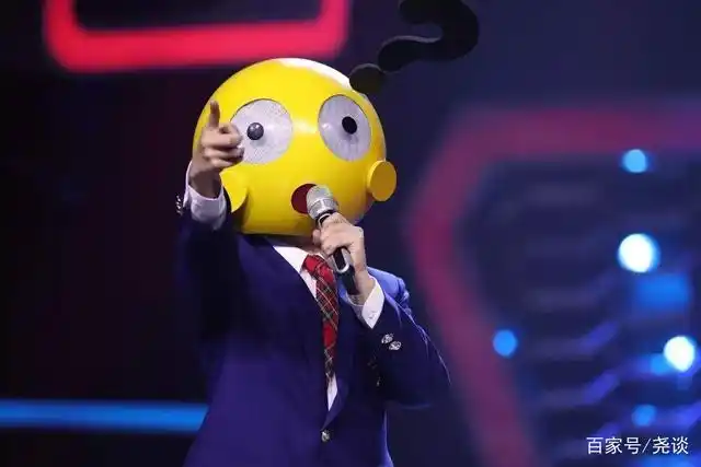 蒙面唱将猜猜猜3第一期歌手身份揭秘小了白了兔是冯提莫吴青峰苏运莹