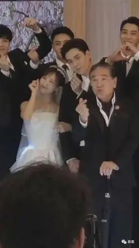 李现杨紫剧中结婚照泄露分开的这一年瞒着所有人偷偷撒糖