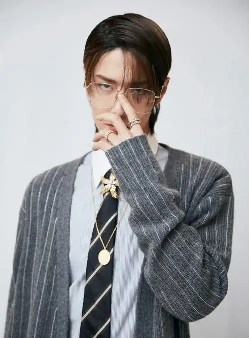 王一博加入朵拉头宇宙#博子哥太多发型引领新潮流了,这次为新ep