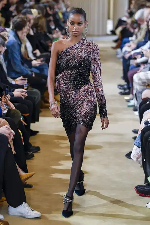 巴黎时装周——altuzarra品牌时装秀