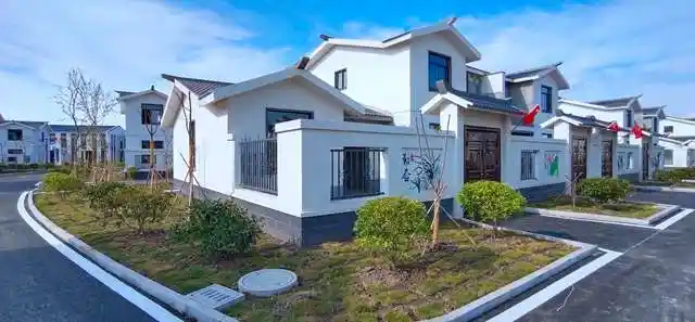 说实话盐城新农村也差不到哪边去,不要觉得别人的好.