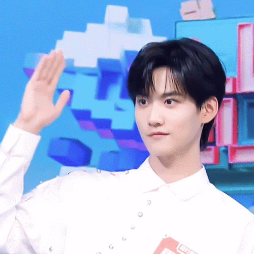 很眼熟之类的 那我就来发一则考古吧 gif 快本之动态周柯宇 感觉他动