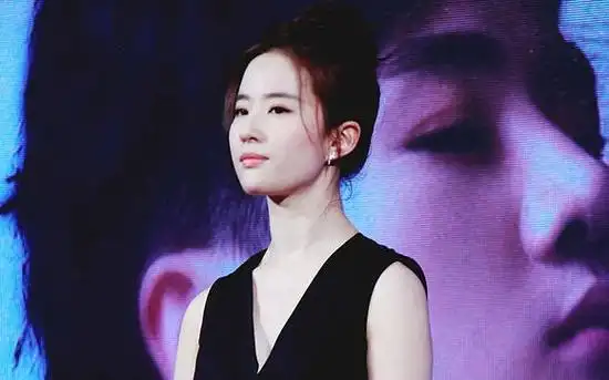 刘亦菲考古之电影《夜孔雀》发布会2