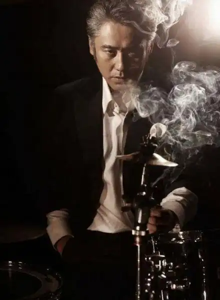 高维那《我让你飞》吴秀波创作受肯定