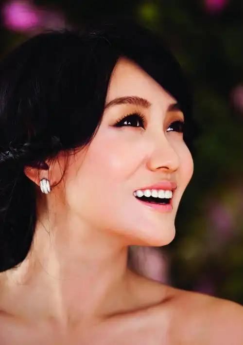 军旅歌手谭晶简介(谭晶丈夫邓中翰)