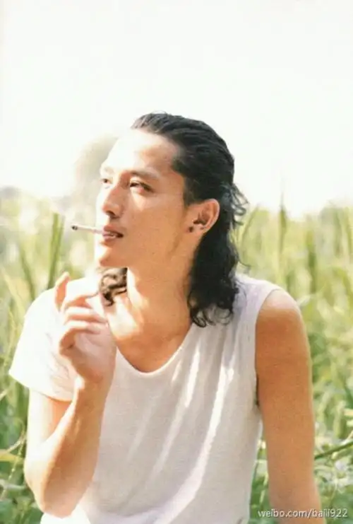 张淇 特别喜欢这两张 很有个性