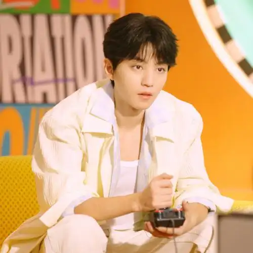 有一种衬衫叫王俊凯的衬衫,没有人能拒绝穿衬衫的王俊凯!