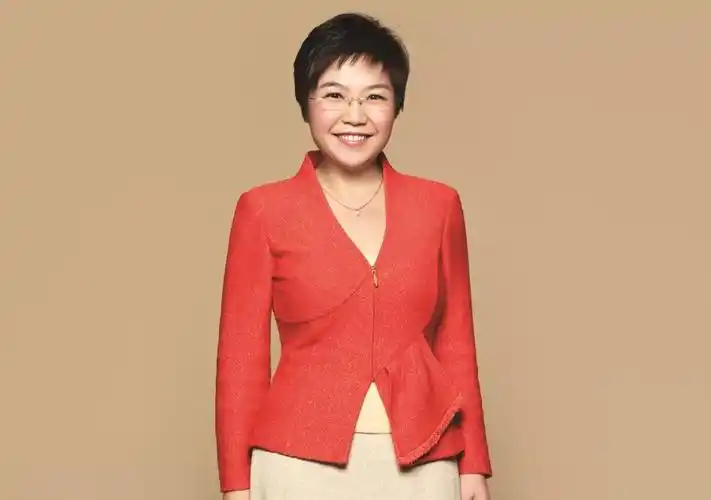 李嘉诚御用风水师麦玲玲首次空降梅城:周日与你面对面!细说家宅布局!