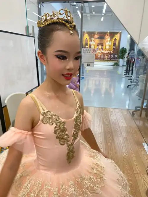 北京上门化妆芭蕾舞眼妆儿童舞台妆