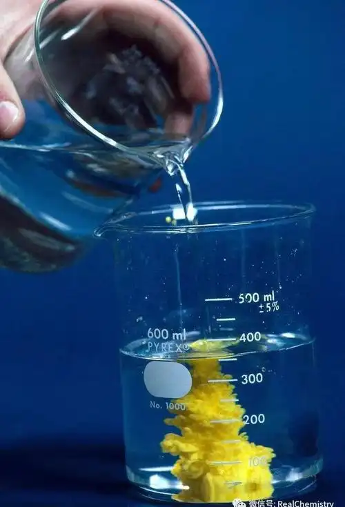 化学反应消耗了反应物,生成了生成物,实现了物质的转化.