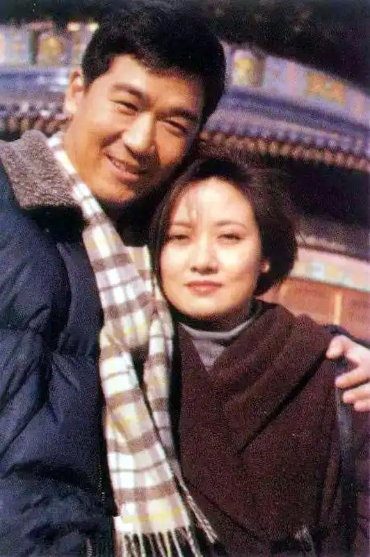 回顾张国立愧对前妻罗秀春余生不会辜负离异的邓婕