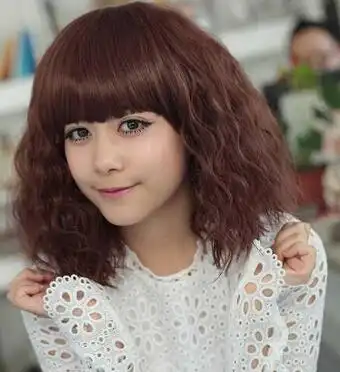 齐肩玉米烫发型图片示范女生玉米烫如何扎好看