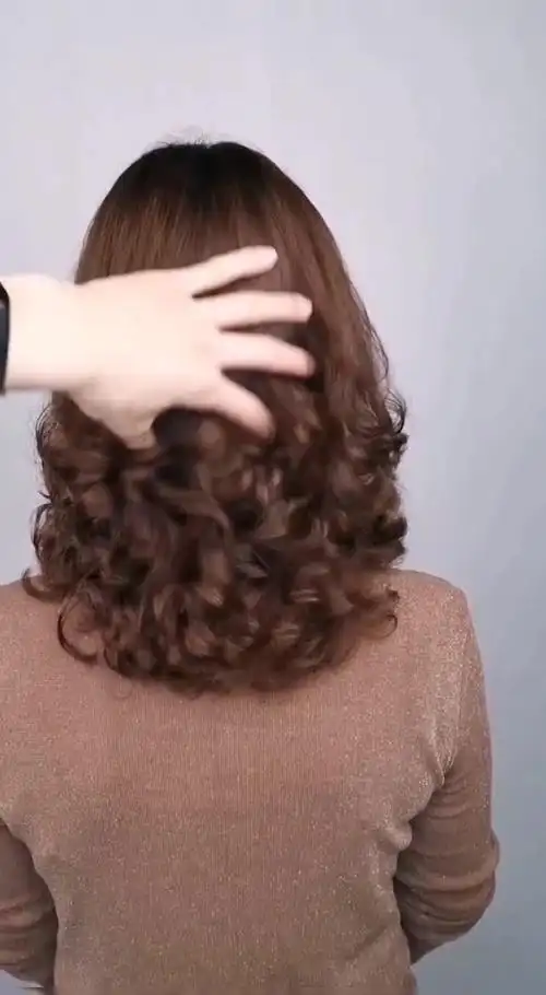 质感抱团弹簧卷,教你精准烫头发,学习私信我