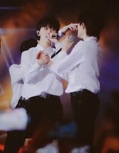 【祺轩】就踹柜门了怎么着