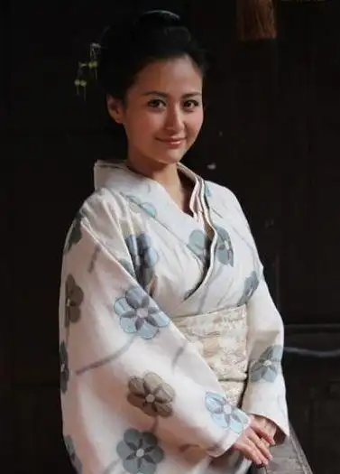 15:55 由黄曼,靳东,杨婷婷,周一围等主演的电视剧《狼烟遍地》近日