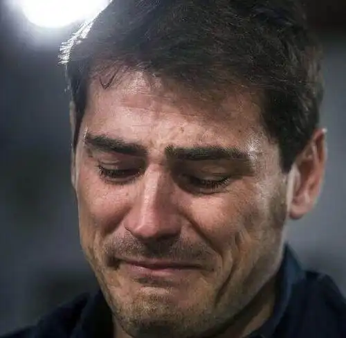 这些年来为足球哭泣的男人!