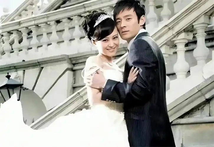 回顾李光洁:和郝蕾离婚,再婚娶了小12岁隋雨蒙,今成人生赢家