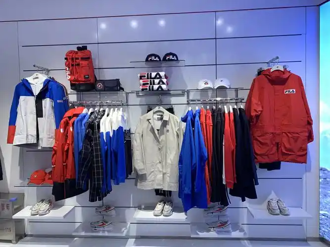 龙湖星悦荟fila陈列照2019年11月28日