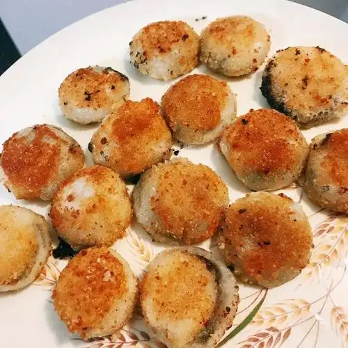 阿辰爱做饭做的油炸汤圆(元宵)