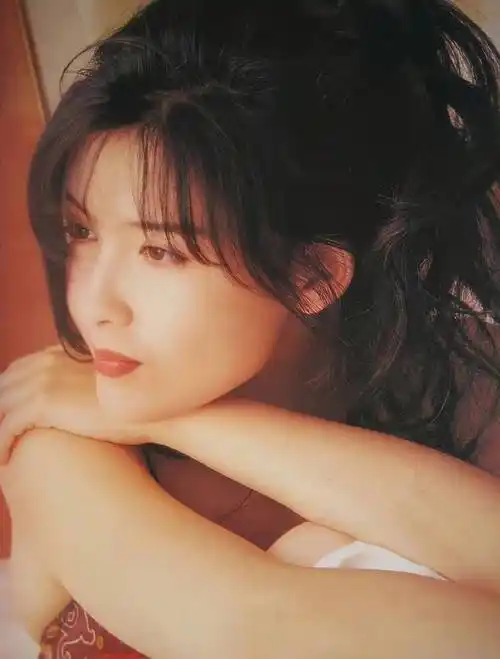 留在光影中的周慧敏,回忆在你的歌声里,沉浸在你的容颜里_照片_不知道