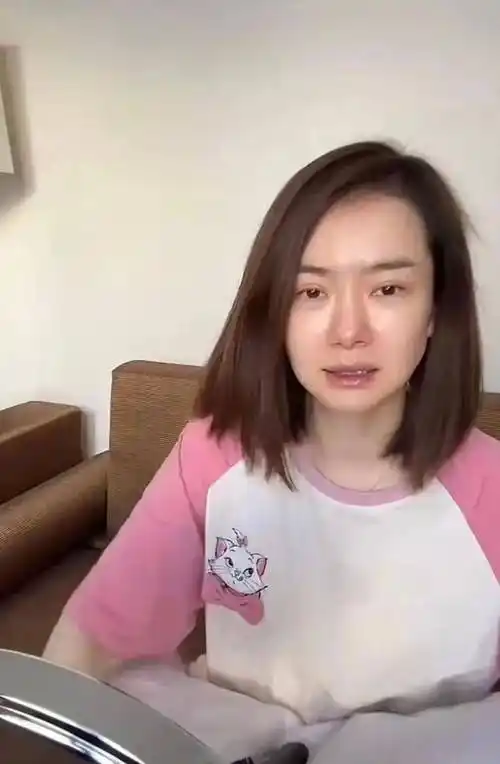 众星素颜近照曝光,把赵丽颖,杨紫,董洁放一起看,差距就出来了_化妆