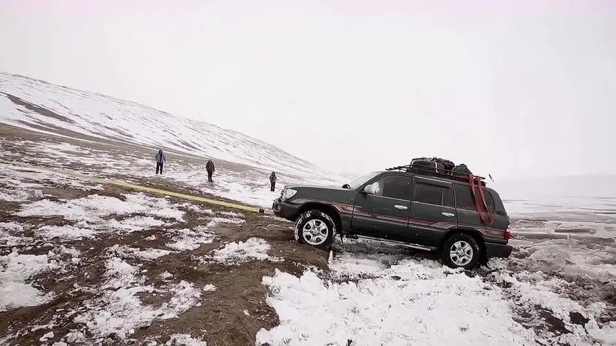 穿越无人区发现独自骑行,横穿羌塘,失踪已久的李聪明遗物-旅游视频