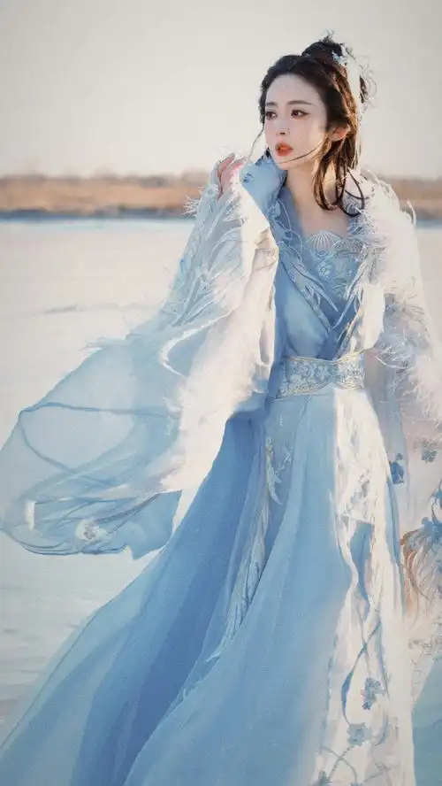 娜扎古装美人清冷感##古力娜扎冰面仙羽写真