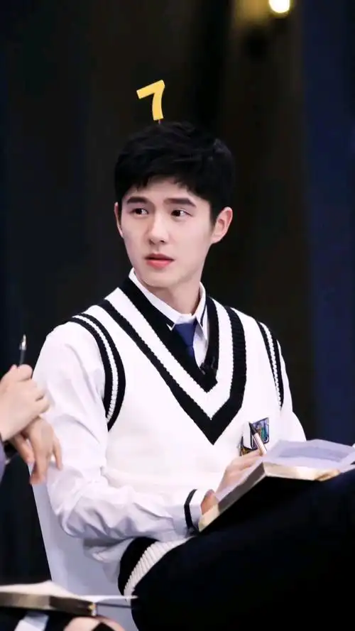 阳光质朴的美少年刘昊然!