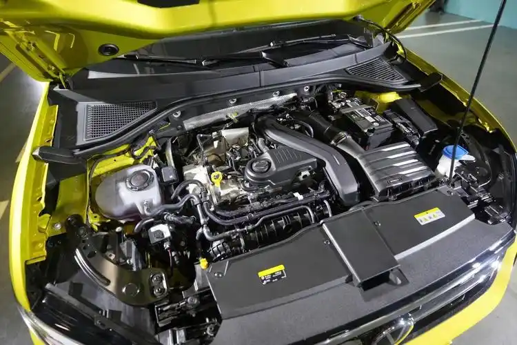 之作因为它早些年就被定义evo很多小伙伴都不陌生它的名字叫ea2111