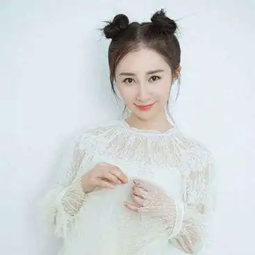 左右两个丸子头怎么扎 女生两个丸子头扎法效果图