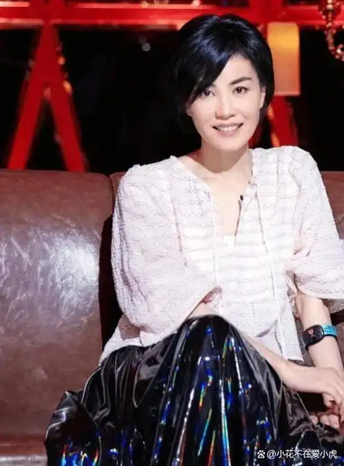 作为中国流行歌手,国家一级演员,王菲的实力和才华备受推崇和认可.