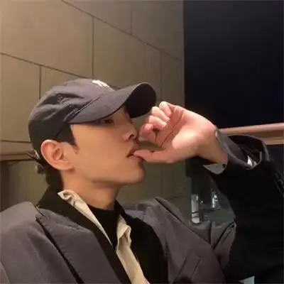 一眼就很喜欢的男头像帅气时尚男生个性微信头像图片