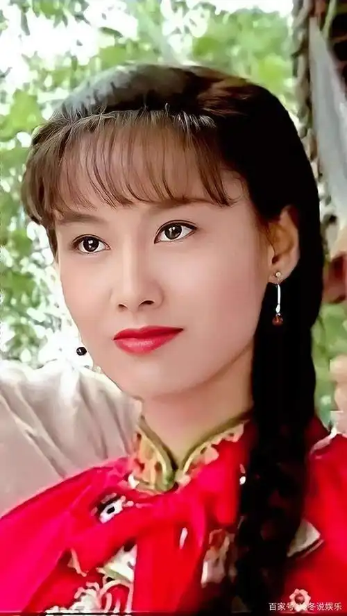 回顾当影视剧亲姐妹同框,蒋勤勤赢了朱茵林心如,陈德容萧蔷差距大